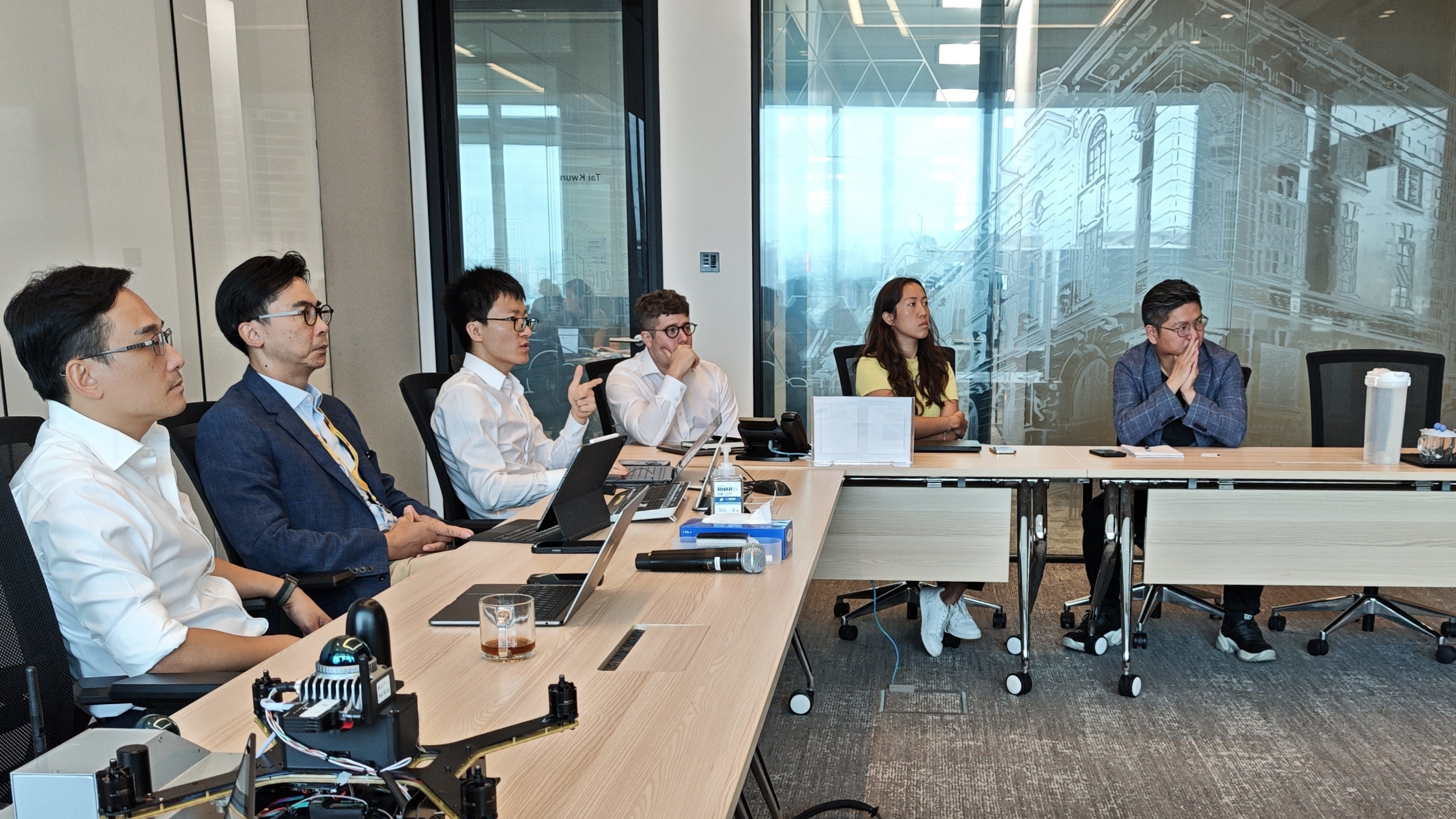 Professor Wen introducing TAS-Lab.